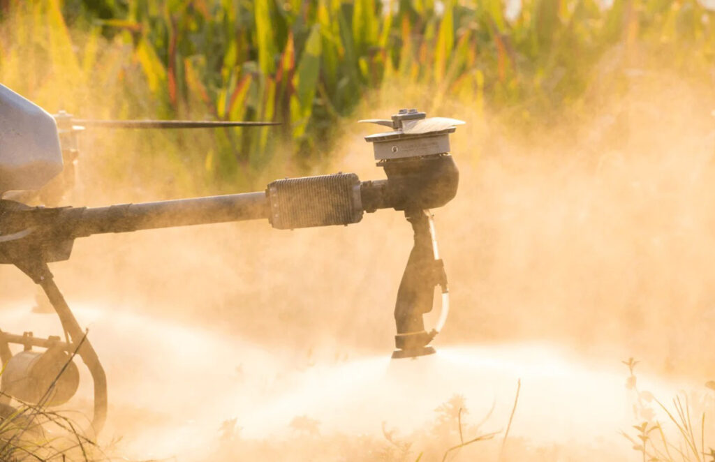 Agriculture Drones vs. Traditional Spraying: A Comprehensive Comparison