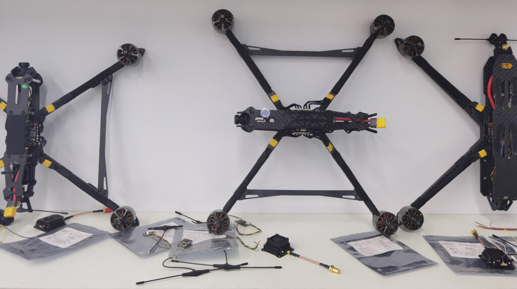 Pushing Boundaries In-Depth Test Review of the 18 Inch FPV Drone with Heavy Payload Capabilities-1